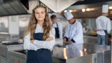 Dass Wien mit wachsenden Lehrlingszahlen punktet, ist kein Zufall – aber auch kein Selbstläufer. (C) iStock / Getty Images Plus / klingsup