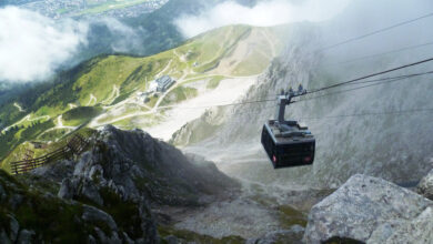 Die Seilbahnen bleiben ein zentraler Faktor im Tourismus – als wirtschaftlicher Motor, Arbeitgeber und Impulsgeber. (C) iStock / Getty Images Plus / Joann_Pate