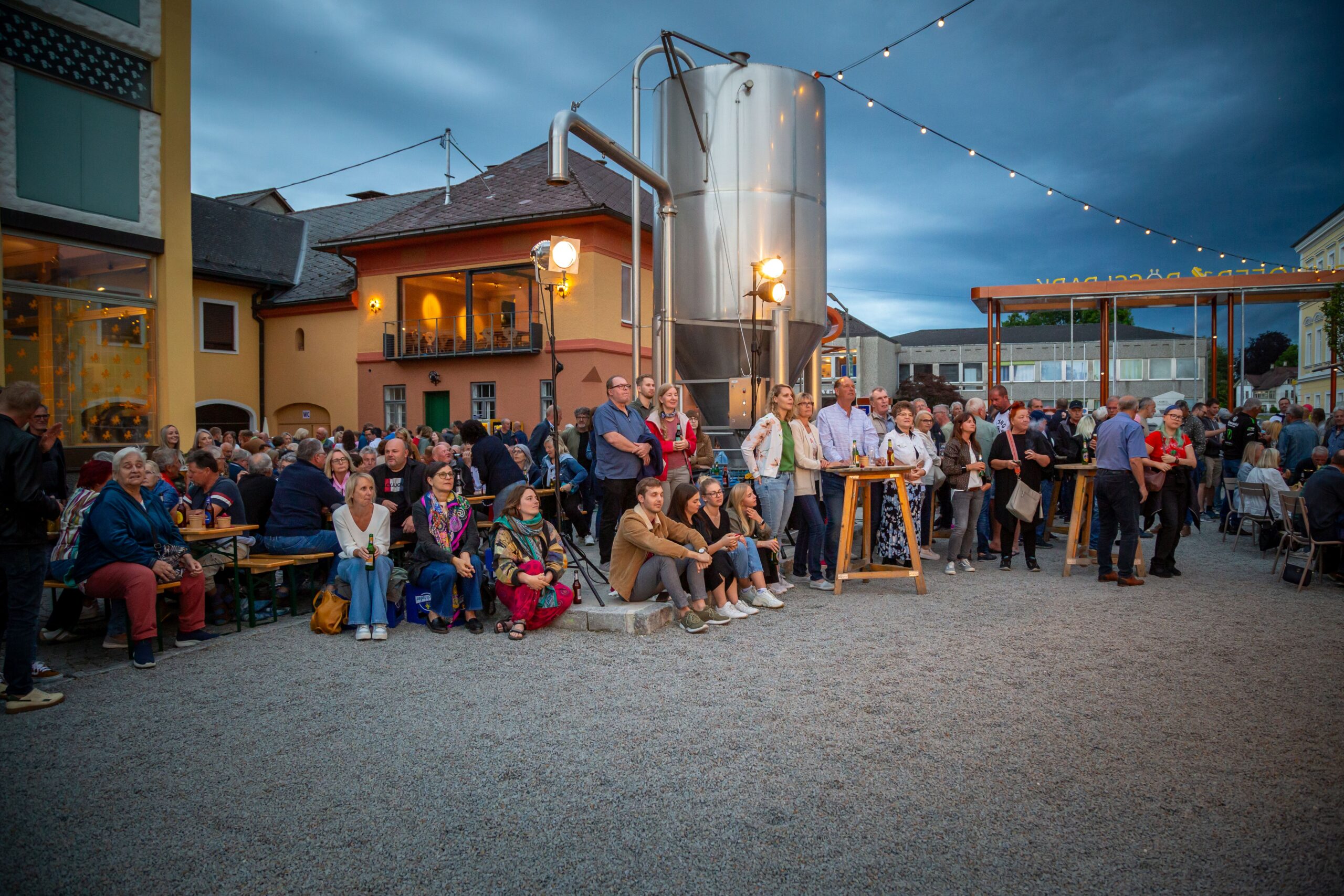 Rösslpark abends © Brauerei Raschhofer