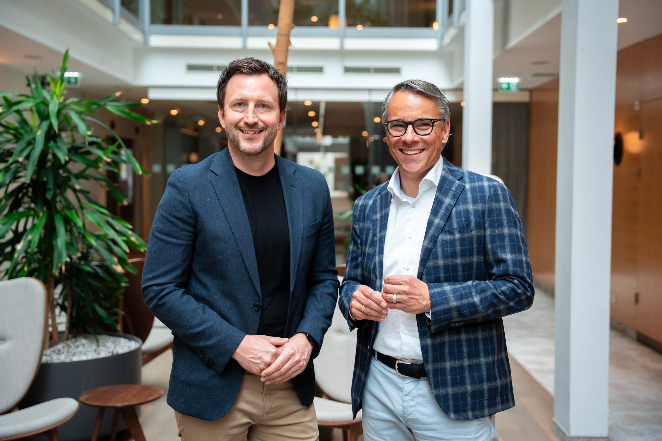 Florian Perteneder, GF Therme Wien und Klaus Hofmann, Managing Director VAMED Vitality World (v.l.n.r.). (C) VAMED Vitality World