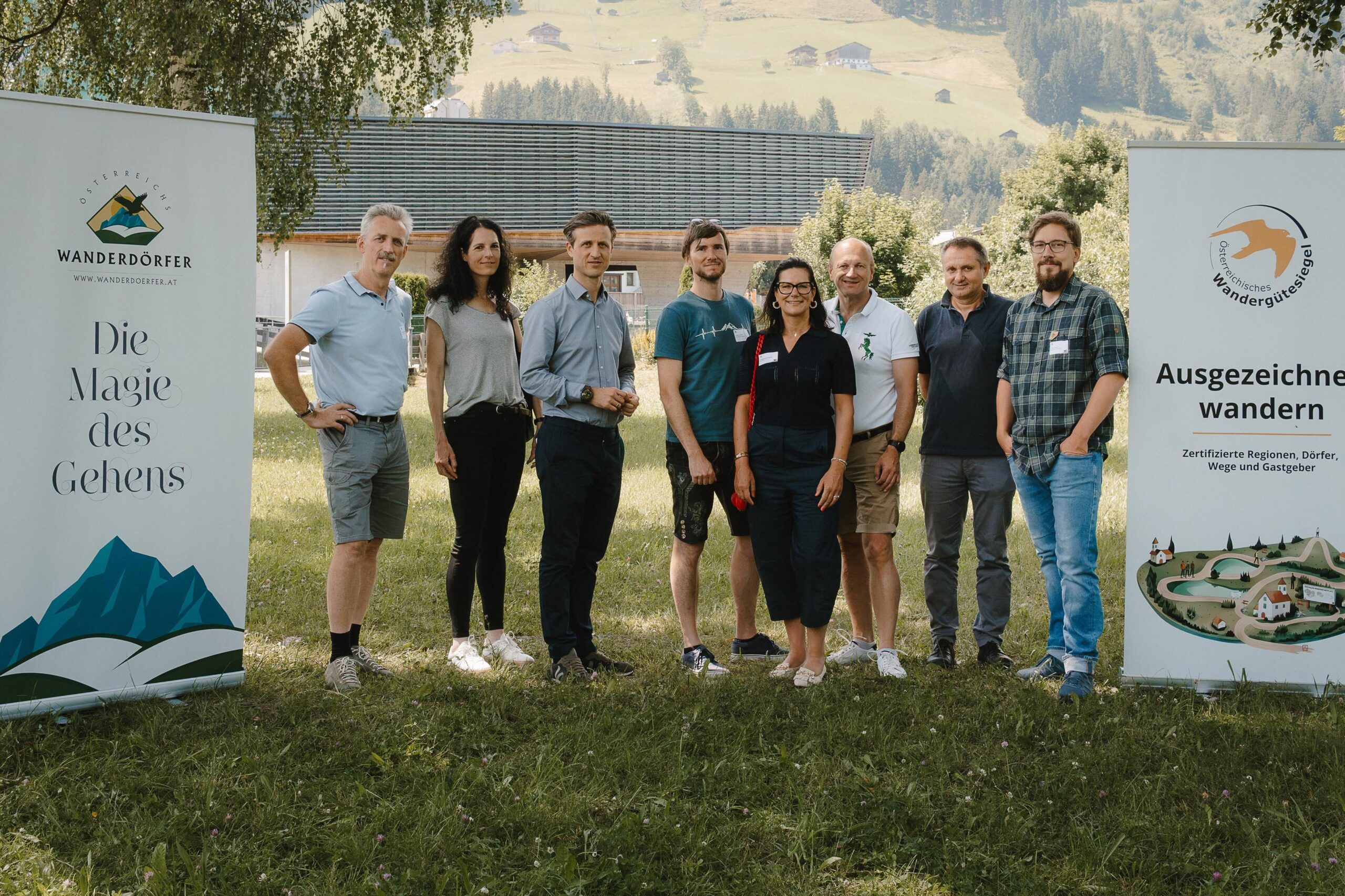 Thomas Wirnsberger (Vorstand), Cornelia Kriegner (GF Bregenzerwald), Elias Walser (GF Region Seefeld), Gerhard Pilz (Produktentwicklung Langlauf & QM Touren Schladming-Dachstein), Christine Scharfetter (GF Hochkönig), Stefan Passrugger (GF Wagrain-Kleinarl), Andreas Purt (GF Mostviertel), Ulrich Andres (GF Wanderdörfer). (C) Julian Castro