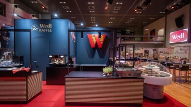 Bei den Wedl Messen 2025 dreht sich alles um Genuss, Qualität und persönliche Begegnung. In drei Städten bringt der Tiroler Gastrogroßhändler auch 2025 Profis aus Gastronomie, Hotellerie und Handel zusammen. (C) Wedl