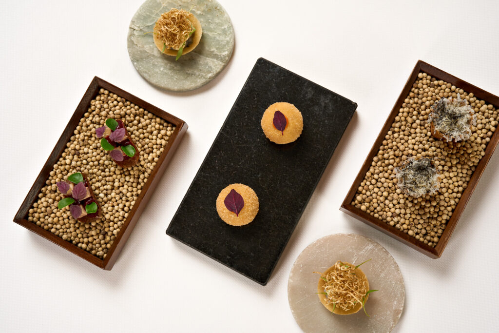 Snacks – Kreative Kleinigkeiten als Auftakt des Degustationsmenüs.