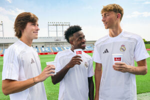 Álvaro Carreras, Vinicius Júnior und Dean Huijsen ©Melitta Gruppe