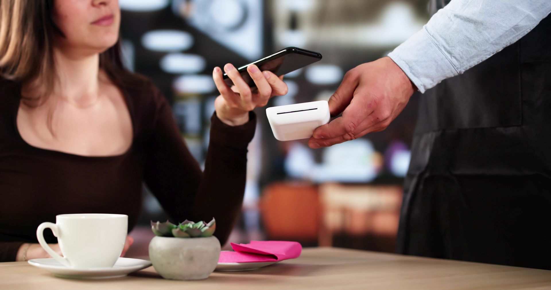 Die Branche begrüßt die beschlossenen Änderungen im Registrierkassenpaket. (C) iStock / Getty Images Plus / AndreyPopov