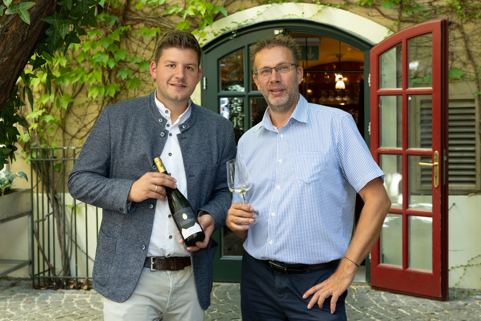 Jungwinzer Lukas Schiefermair im Finale der Schlossquadrat-Trophy