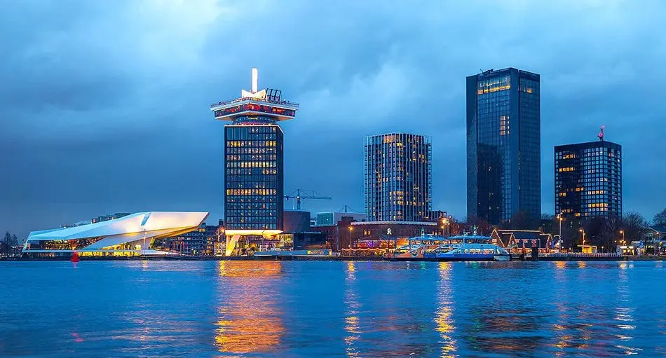 Stilvolles Übernachten mit Blick auf Amsterdam